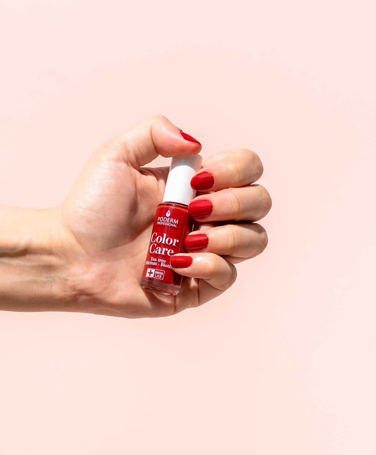 PODERM - nail Polish – Enriched with Tea Tree – Improves nail appearance – Ingredients Natural/Vegan - foot/hand - Swiss Made (Red allure)