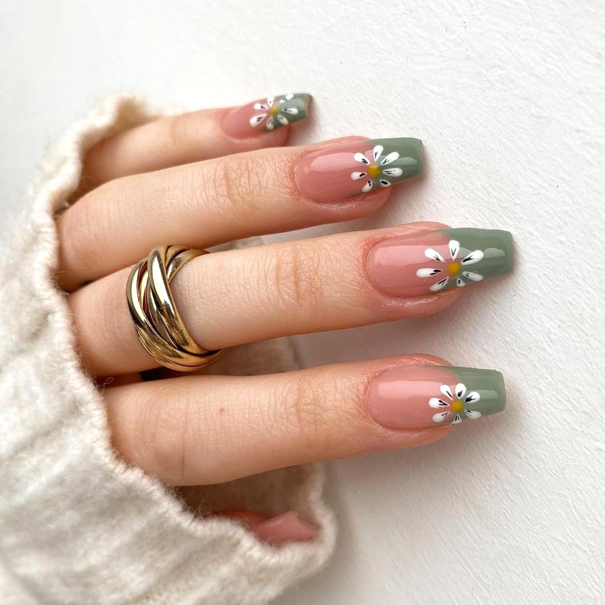 French Short Press On Nails coffin, Nude Fake Nails with Green French Tip and Graceful White Floral Petal Design, Glossy Gel Finish Acrylic Nails, Natural Reusable Glue On Nails Kit for Women, 24 Pcs