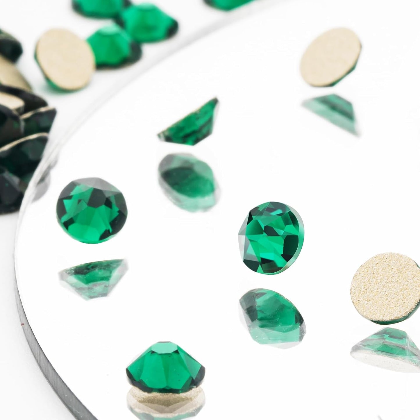 Novani Malachite Green Rhinestones 1440pcs Flat Back Round Rhinestone Style 2088 Sparkly Crystal Gemstones for Nail Art and Crafting SS16,3.8-4.0mm