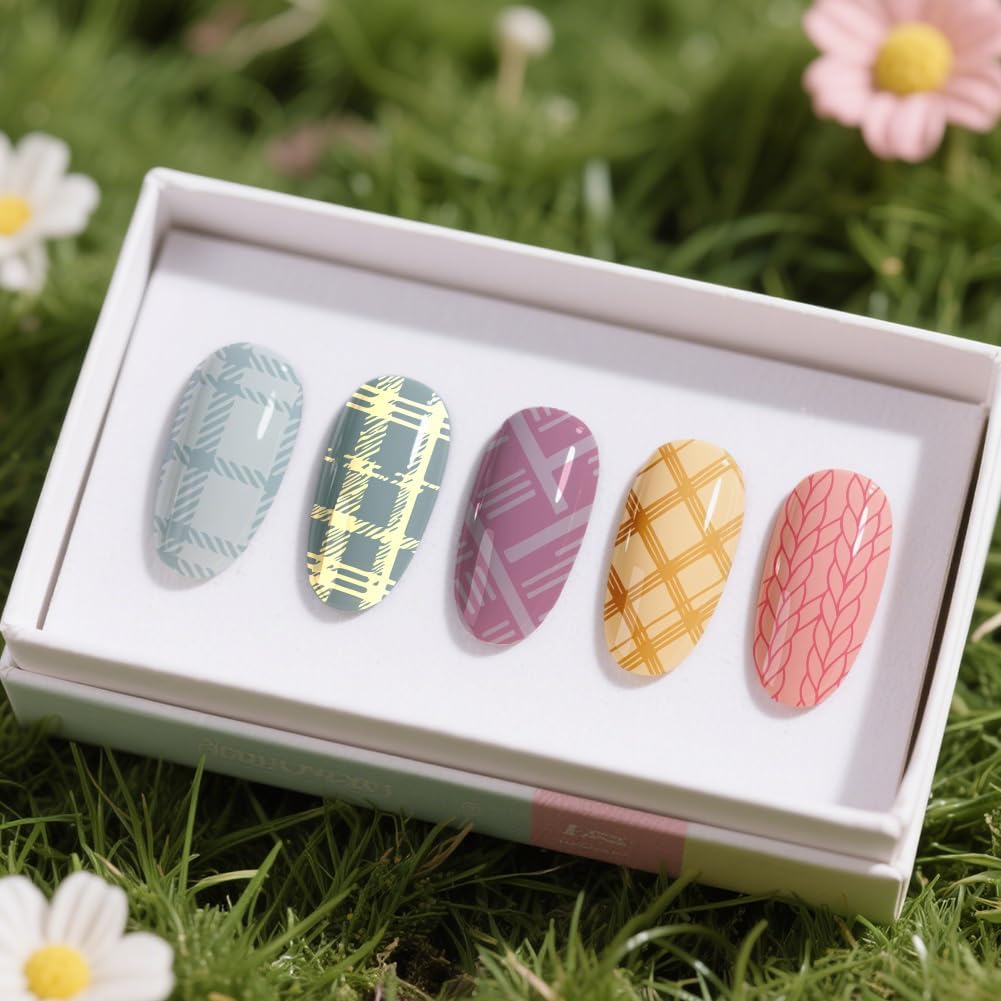 UNICRAFTALE 3Pcs Nail Stamp Plates Set Lattice Texture Nail Stamping Plate Texture Image Nail Stencils Plaid Argyle Pattern Nail Art Stamping Template with Nail Scraper for Women Nail Design Tools