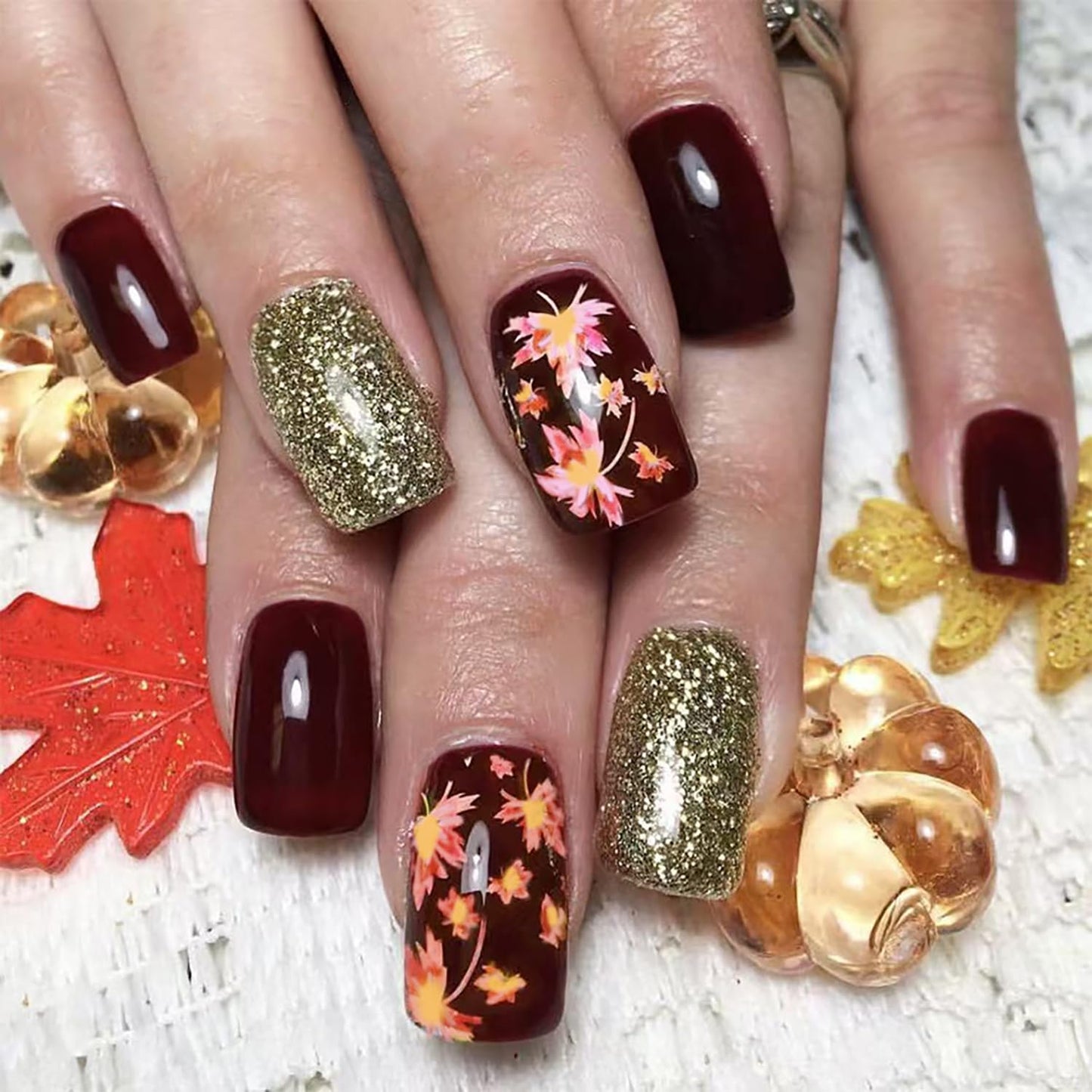 Wine Red Fall Press on Nails Medium Square Thanksgiving Maple Leaf Fake Nails Glossy Maple Leaves Glue on Nail Autumn Gold Glitter Acrylic Stick on Nail for Women DIY Manicure