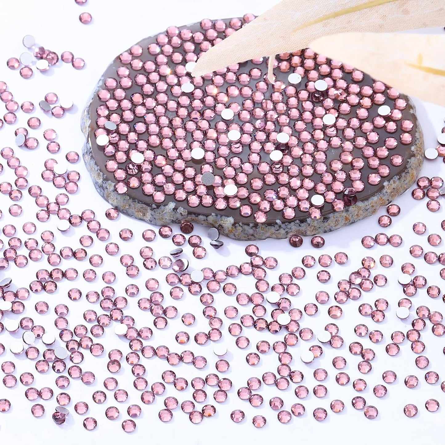 Light Amethyst Flatback Rhinestones, Glass Rhinestones for Nail Art and Craft, Glue Fix, Loose Crystal Gemstones(Lt.Amethyst, SS10, 2880pcs, 2.7-2.8mm)