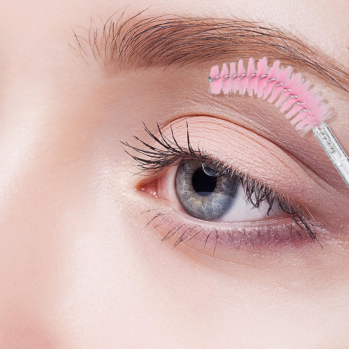 G2PLUS 300PCS Disposable Mascara Brushes, Crystal Lash Brush Makeup Kit, Adjustable Eyelash Spoolies for Eyelash Extensions, Eyebrow and Makeup (White + Pink)